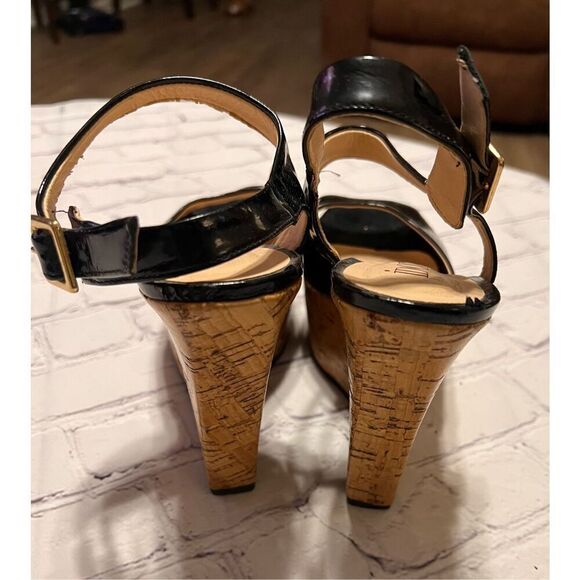 Idore Womens Size 7 Cork Wedge Platform Sandal Black Glossy Leather Summer Night - Picture 5 of 12